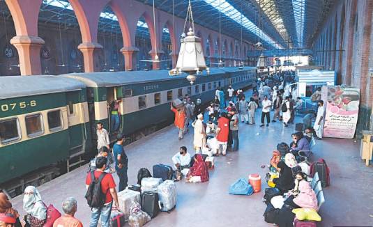 Pakistan Railways increases fares by 2pc