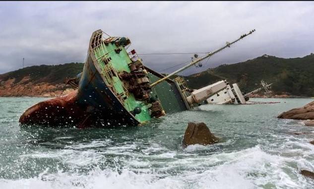 Barge sinks in Gulf of Suez, killing four