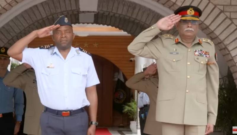 Pakistan, South Africa agree to bolster defence ties