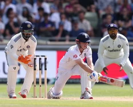 India on top despite Smith and Brook's hundreds in third Test
