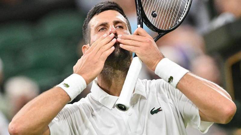 Djokovic eyes Wimbledon century, Swiatek steps up challenge