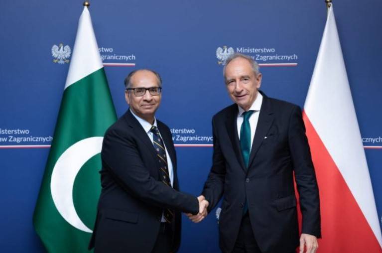 Pakistan, Poland agree to deepen defence, trade ties