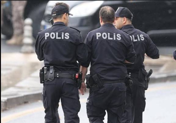 Turkey arrests three more opposition mayors