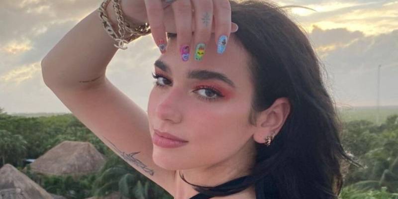 ‘22 follows Dua Lipa everywhere’: Pop star shares vacation snaps from Spain