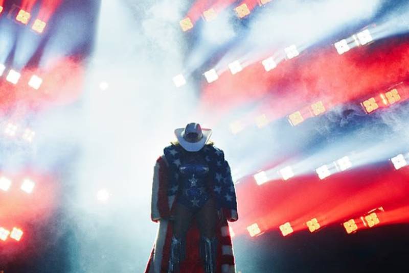 Beyoncé dazzles in patriotic performance during Cowboy Carter tour, remains silent on Diddy controversy