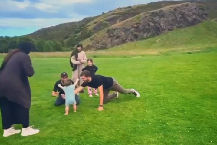 Boom boom moment: Aliyar’s first steps toward grandfather Shahid Afridi go viral