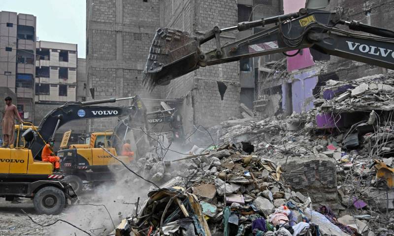 Death toll in Lyari’s Baghdadi building collapse reaches 27 as rescue efforts enter third day