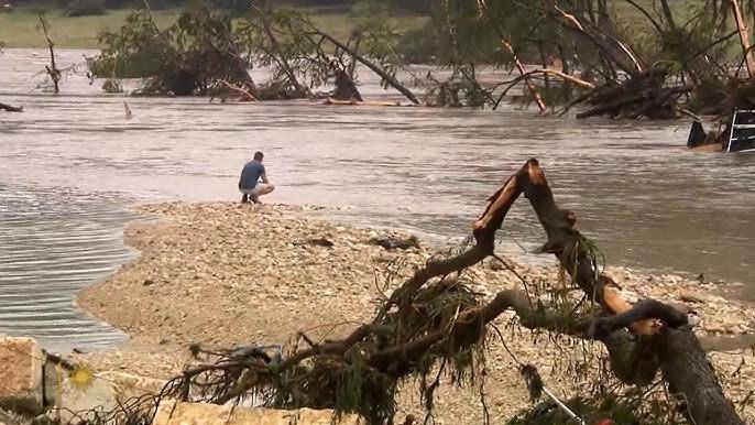 Desperate search for missing girls as Texas flood death toll rises