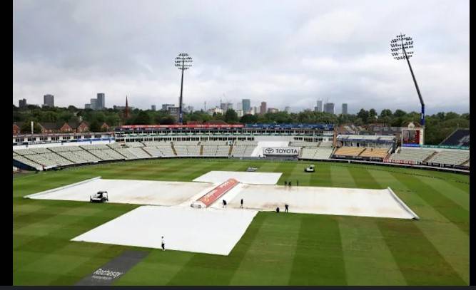 Rain delays India's bid for win over England in second Test