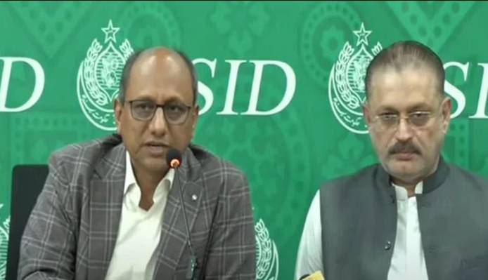 Sindh govt suspends SBCA DG over building collapse, announces compensation