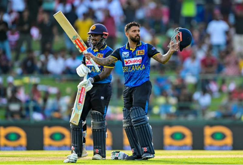 Mendis ton lifts Sri Lanka to 285-7 in ODI decider