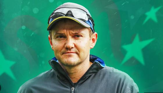 Babar Azam to continue as opener: Mike Hesson