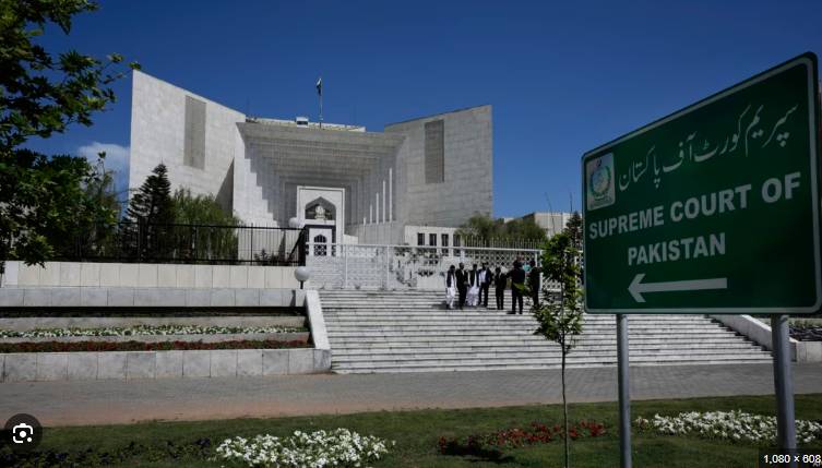 Family matters should not land in Supreme Court, says CJP 