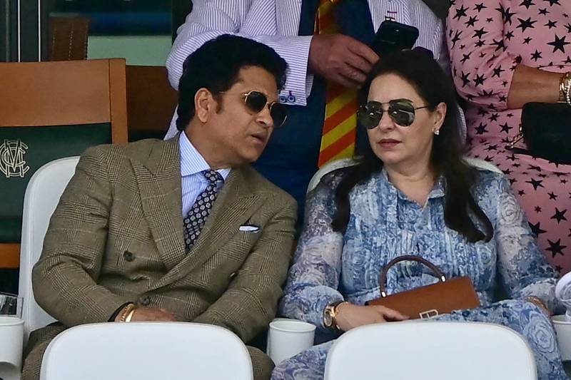 Tendulkar's portrait unveiled at Lord's