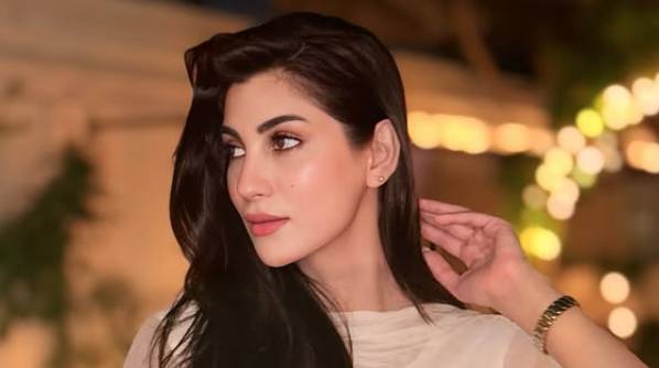 Nazish Jahangir embraces serene beauty of North 