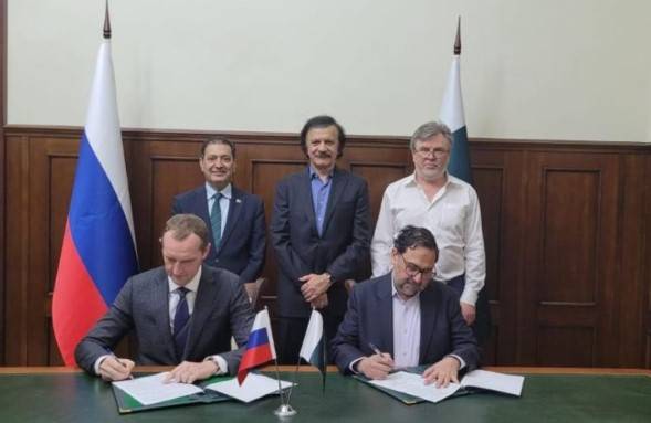 Pakistan-Russia ink accord for revival of Pakistan Steel Mills