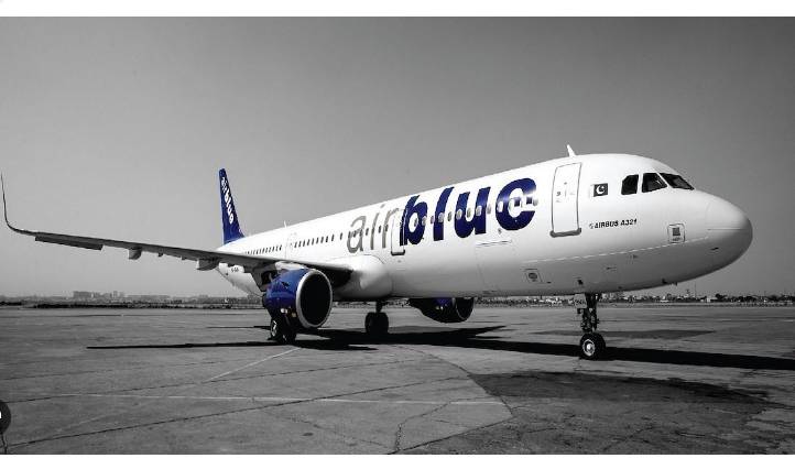 Eight flights cancelled, two delayed at Karachi Airport