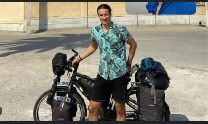 Iran minister says French-German teenage cyclist is under arrest
