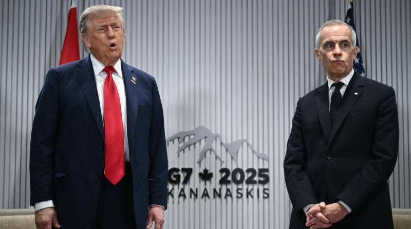 Trump threatens Canada with higher tariff, mulls further global levies