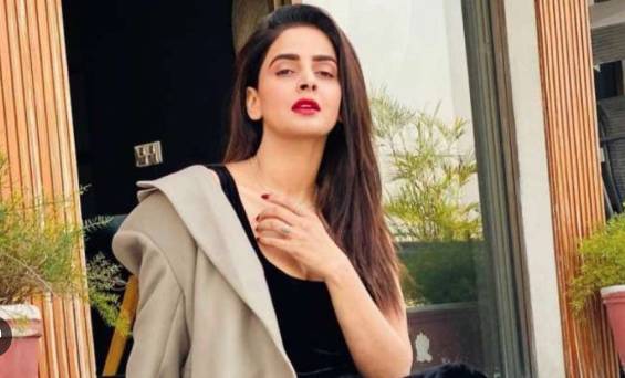 Saba Qamar finds humour in Lahore monsoon mayhem