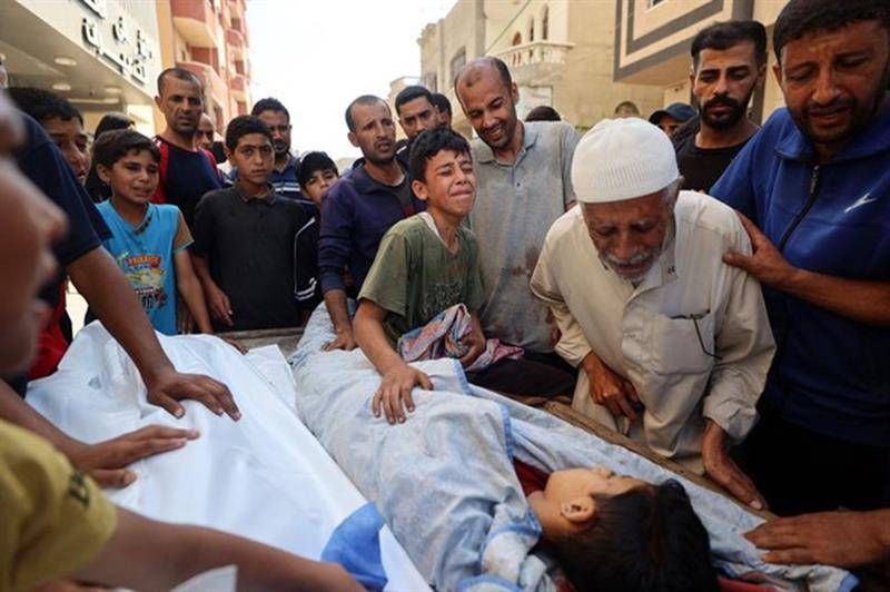 Gaza civil defence says Israeli strikes kill 43 as truce talks deadlocked
