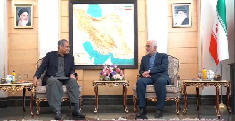 Interior Minister Naqvi reaches Tehran, meets Iranian counterpart
