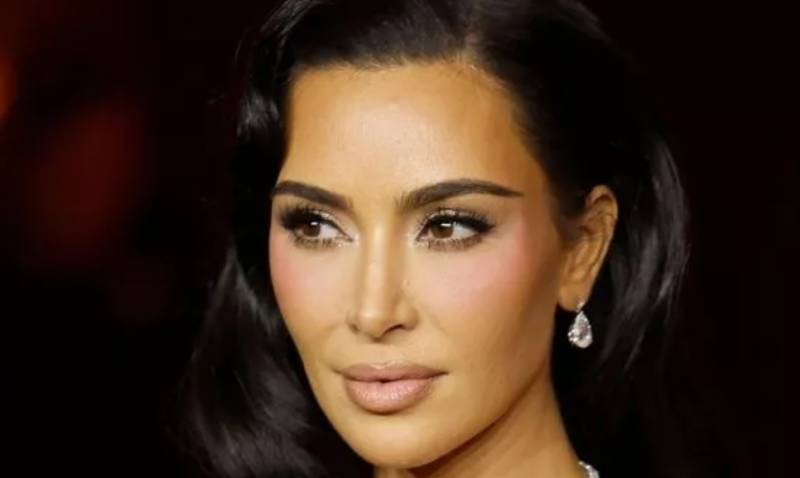 Kim Kardashian sparks laugh with '$10m Birkin bag heist '