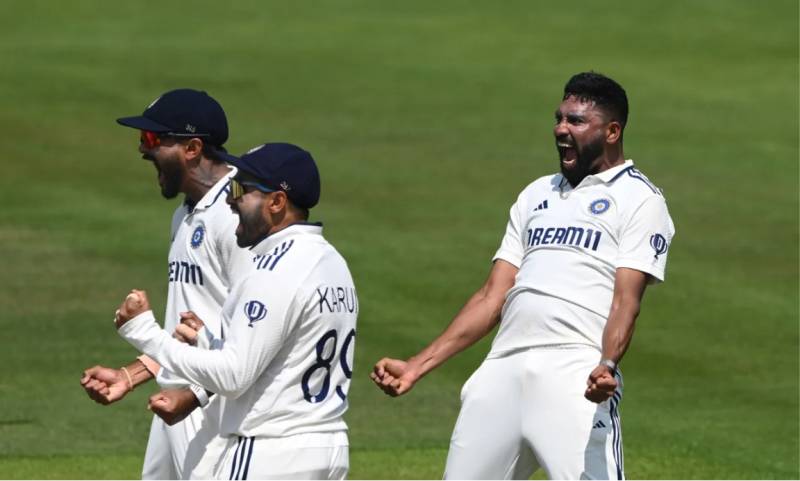 Siraj strikes as India seize control of third Test against England