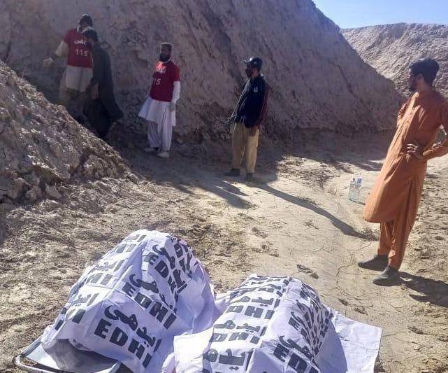 Dead bodies of two abducted cousins found in Qila Abdullah 