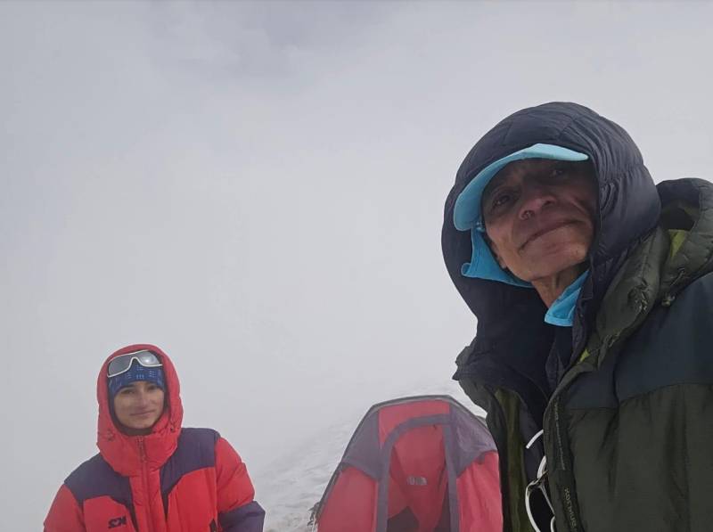 Teen climber Selina Khawaja scales 6,040m Khusar Gang Peak, sets world record