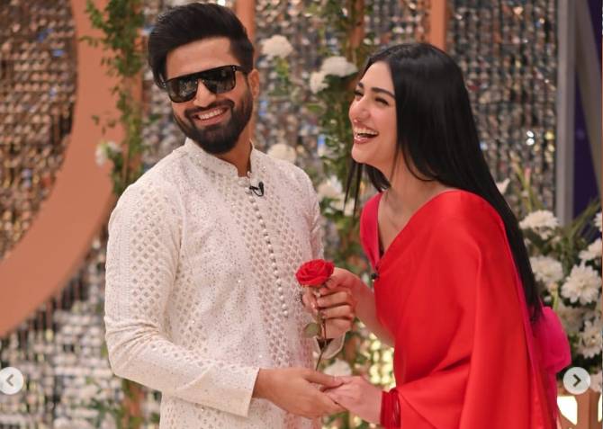 Falak Shabbir’s delightful birthday greeting for Sarah Khan from overseas