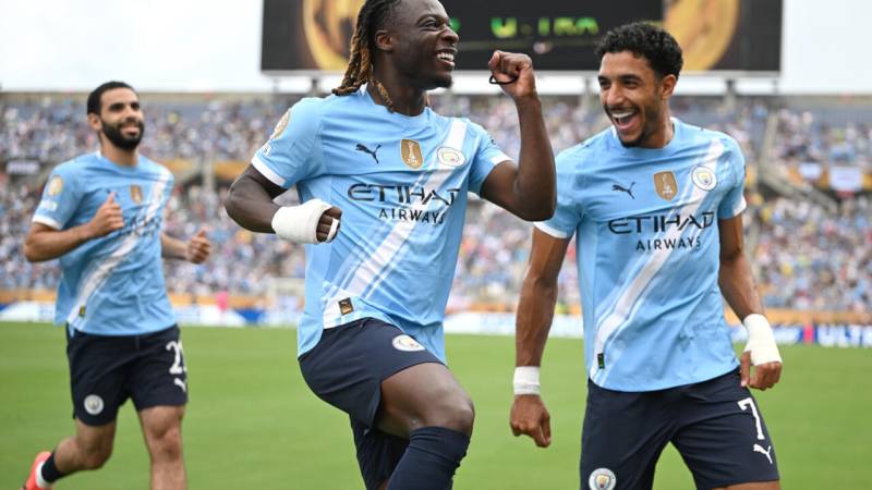 Man City sign kit deal worth reported £1 billion