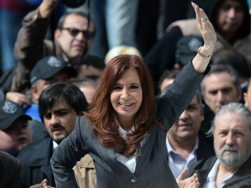 Argentina's Kirchner, other defendants ordered to pay $535 mn in fraud case