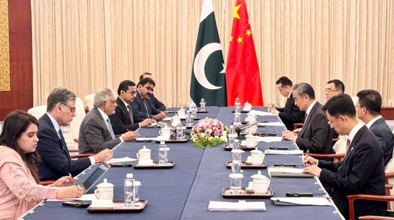 Pakistan and China reaffirm commitment to bilateral cooperation 