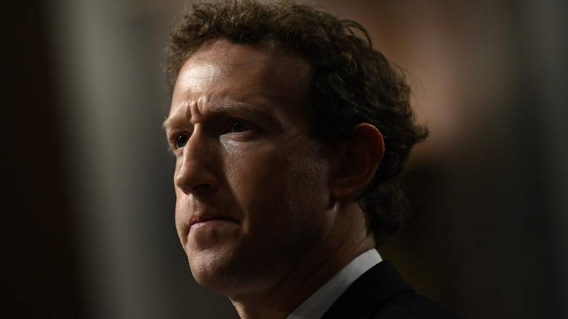 Zuckerberg settles lawsuit over Cambridge Analytica scandal