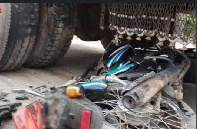 Two labourers die as truck crushes motorcyclists in Khairpur