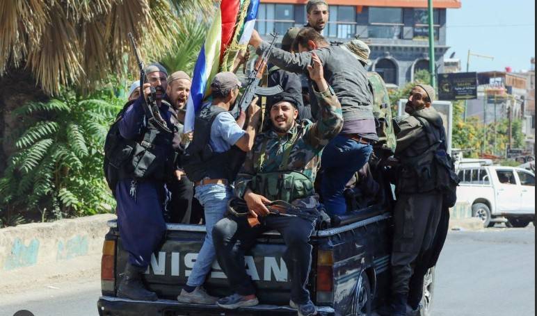Syria troops quit Druze heartland after violence leaves nearly 600 dead