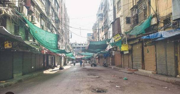 Karachi’s business centres, industrial zones observe strike against FBR