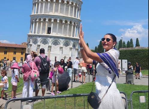 Nida Yasir’s helping hand to Pisa Tower sparks hilarious reactions