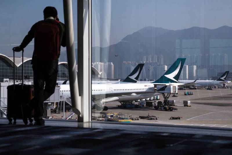 Hong Kong axes flights, classes as Typhoon Wipha approaches