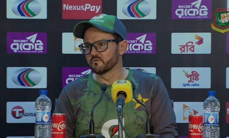 Pakistan coach Mike Hesson slams Mirpur pitch after crushing defeat