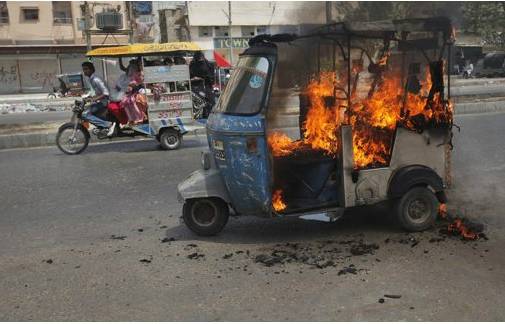 Cop’s son in Nawabshah torches his rickshaw to protest police inaction