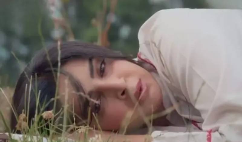 Saba Qamar teases fans with glimpse into Pamaal character