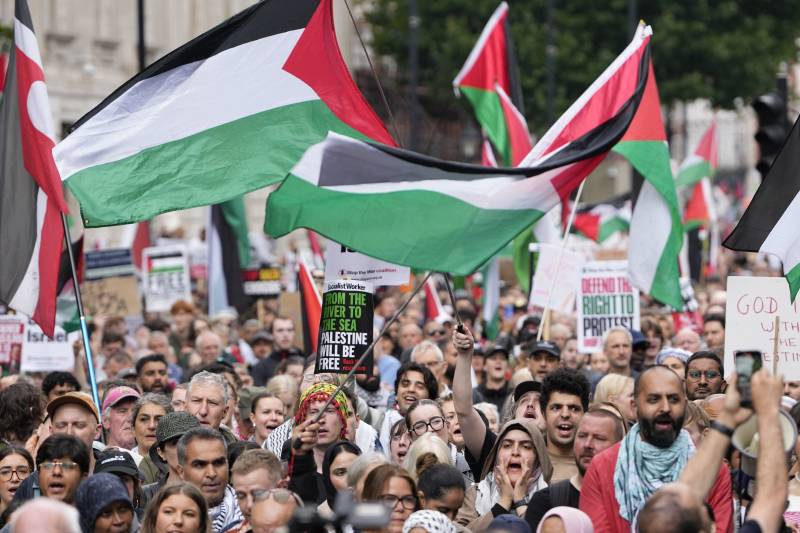 UK police arrest scores of Palestine Action supporters
