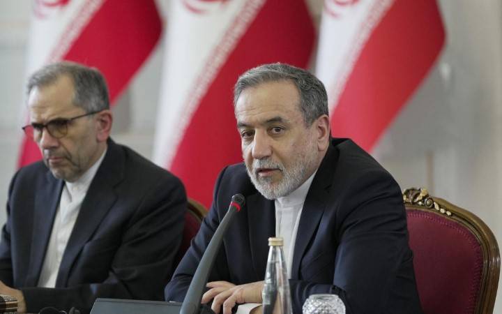 Iran confirms fresh nuclear talks with European powers