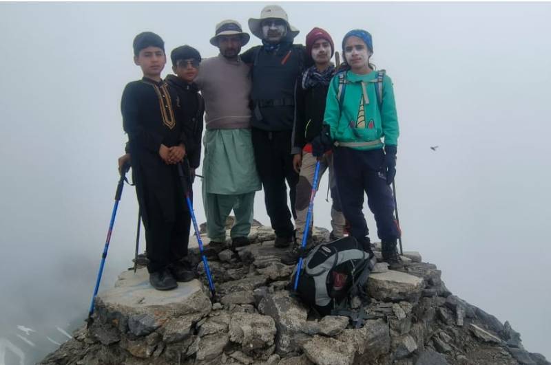 Four children scale Lal Batti peak in Azad Kashmir