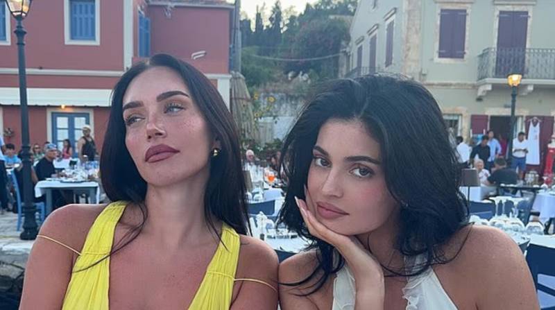 Trolls target Greek restaurant following Kylie Jenner appearance