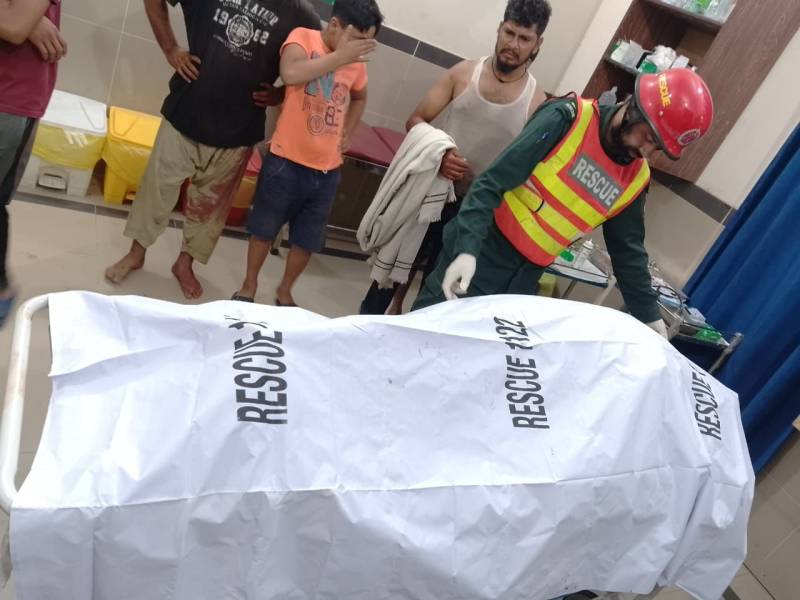 Elderly man crushed to death while trying to board moving train