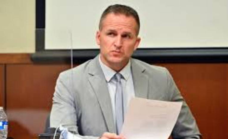 Ex-US policeman in Breonna Taylor killing sentenced to 33 months