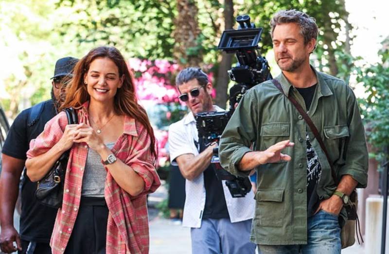 Katie Holmes and Joshua Jackson reunite in NYC for Happy Hours  film trilogy
